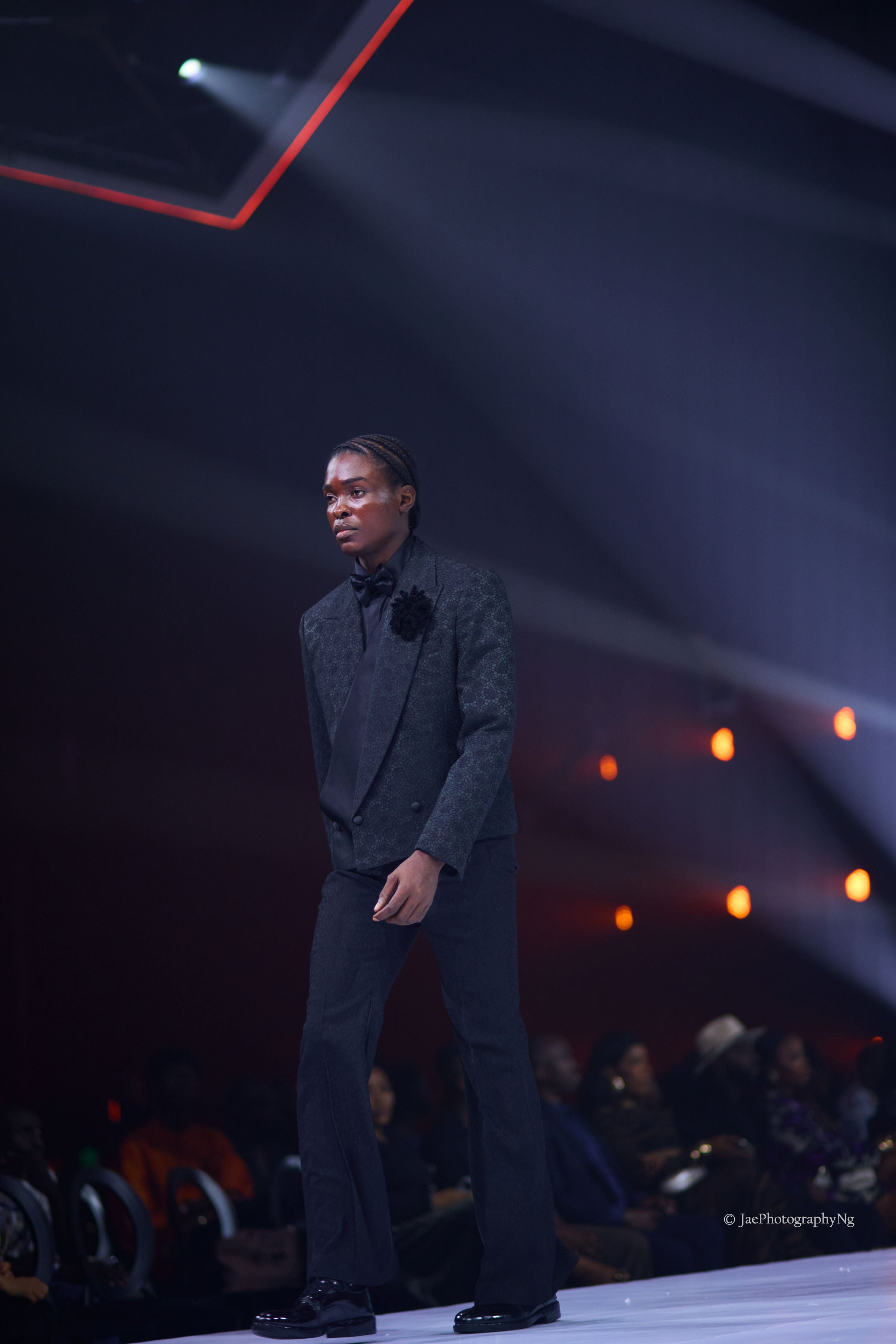 THE OBSIDIAN STELLAR TUXEDO