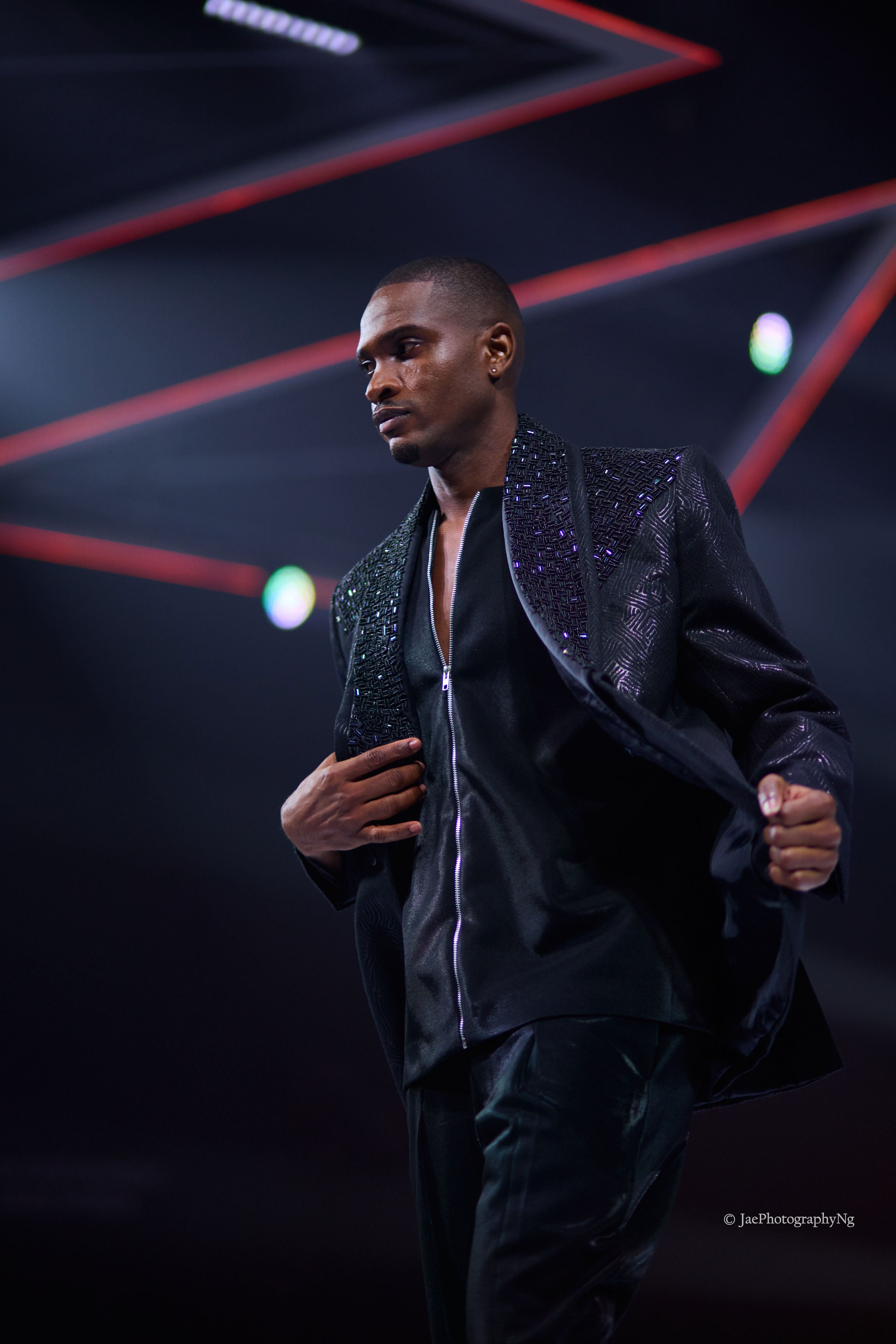 THE MIDNIGHT NEBULA TUXEDO